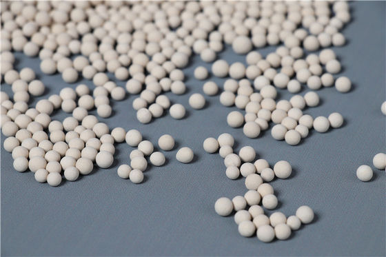 लो एट्रिशन 135 किग्रा / ड्रम 13X आणविक चलनी Desiccant